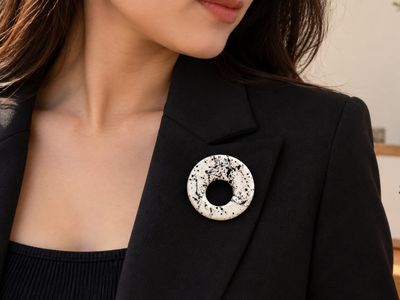 Eyeglasses Brooch 2