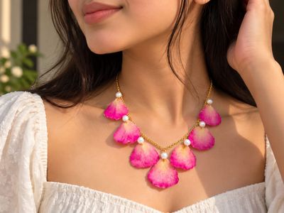 Pressed Flower Necklace 2